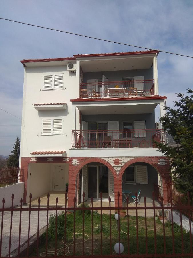 Villa Agnanti Apts And Suites Agio Pnevma Exteriör bild